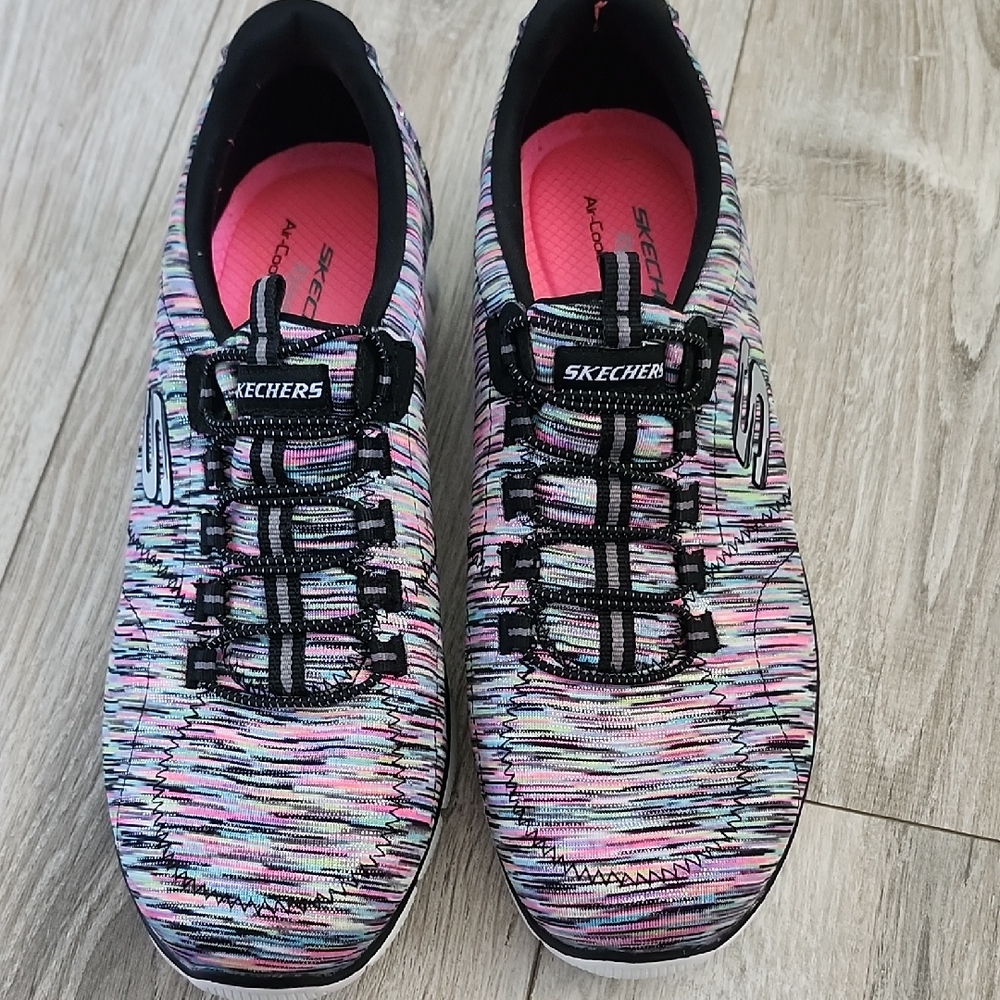 SALE💥Skechers Air Cooled Memory Foam Slip On Sneakers
